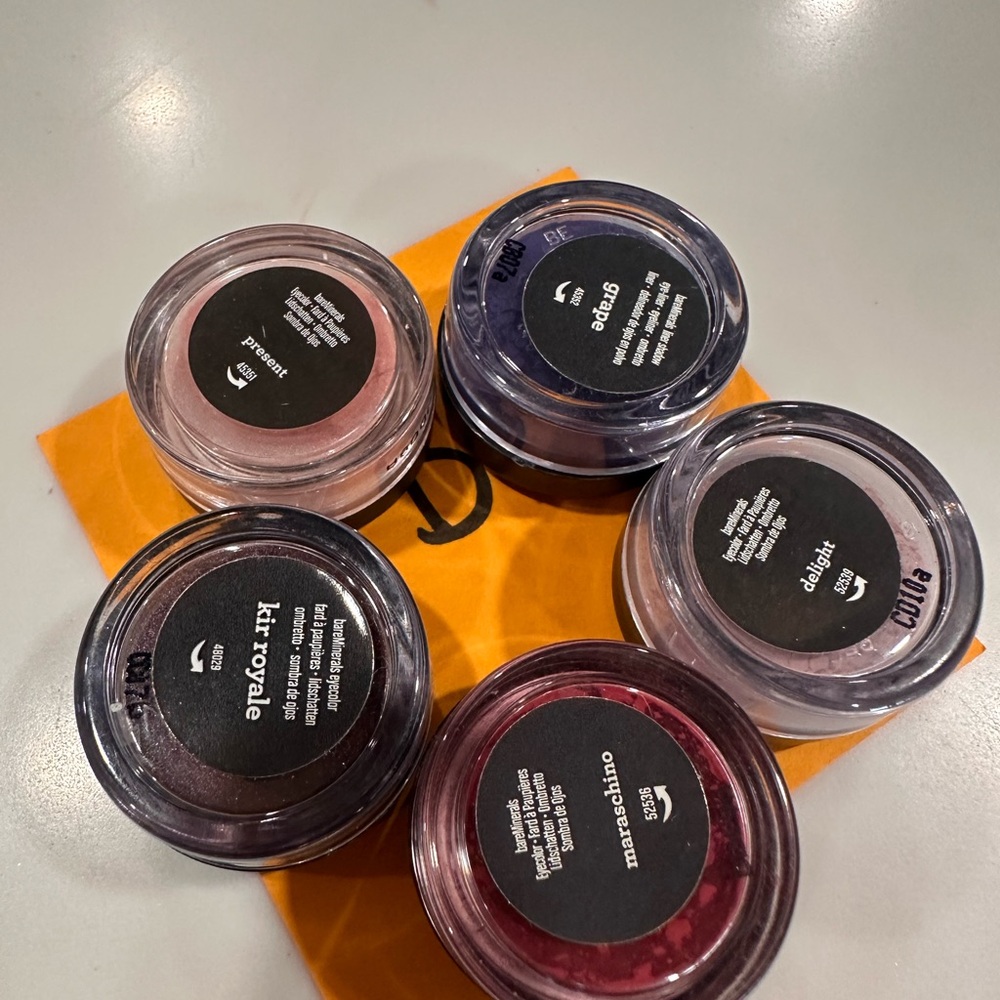 bareMinerals Vibrant Eyeshadow Set